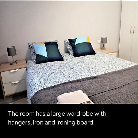 Santa Coloma de Gramanet Petit Apartment מראה חיצוני תמונה
